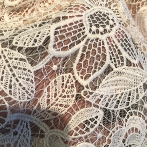 Victoria’s Secret nude floral lace mini bustier - Picture 2 of 5